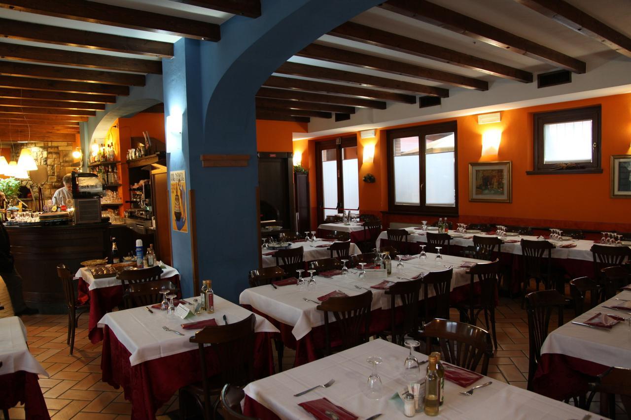 Hotel Il Borghetto Bariano Exteriör bild